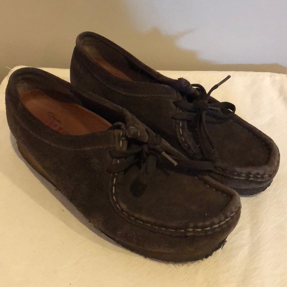 clarks wallabees low cut